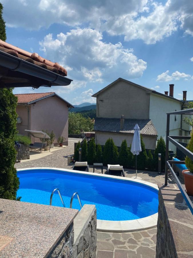 Holiday House Pasjak Sapjane エクステリア 写真